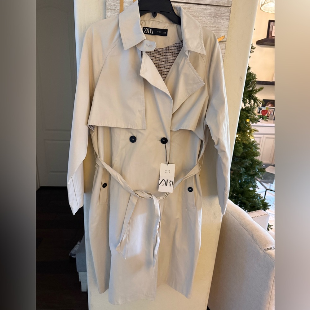 Zara Women's Classic Tan Trench Coat